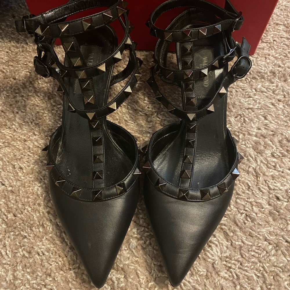 Valentino Garavani Noir Rockstud Heels 35.5